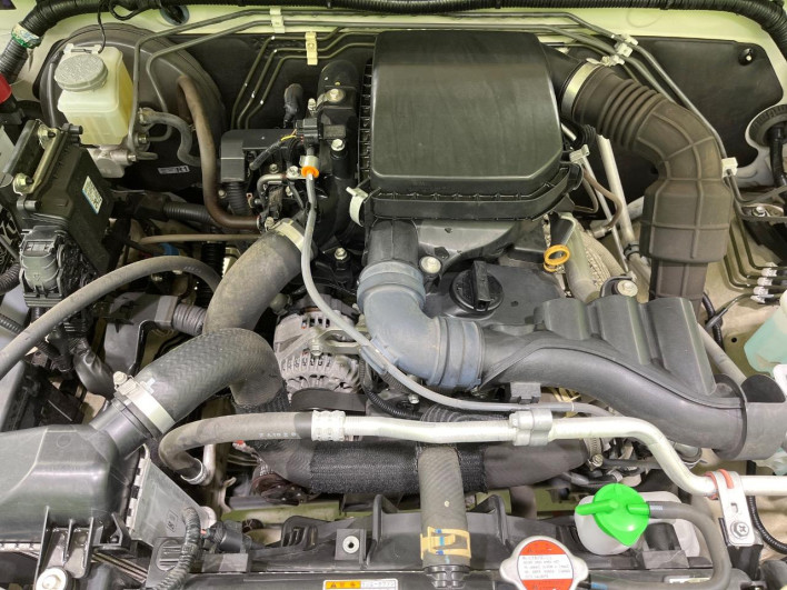 2019 Suzuki Jimny 3BA-JB64W (UW-69f0215604179)[4]