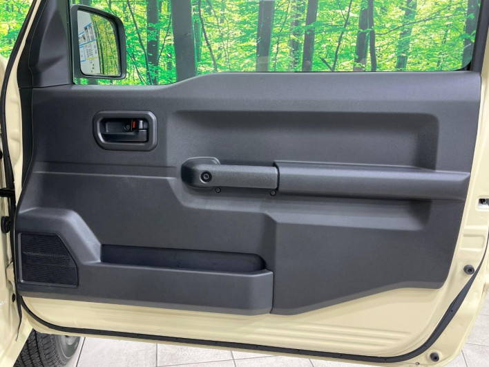 2019 Suzuki Jimny 3BA-JB64W (UW-69f0215604179)[5]