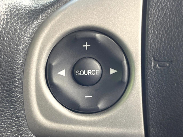 2015 Honda N-BOX DBA-JF1 (UW-69f0215bd910b)[15]