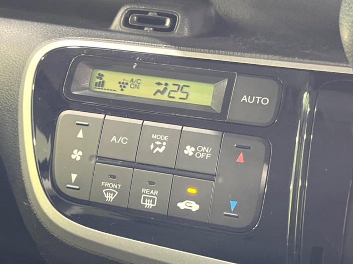 2015 Honda N-BOX DBA-JF1 (UW-69f0215bd910b)[19]