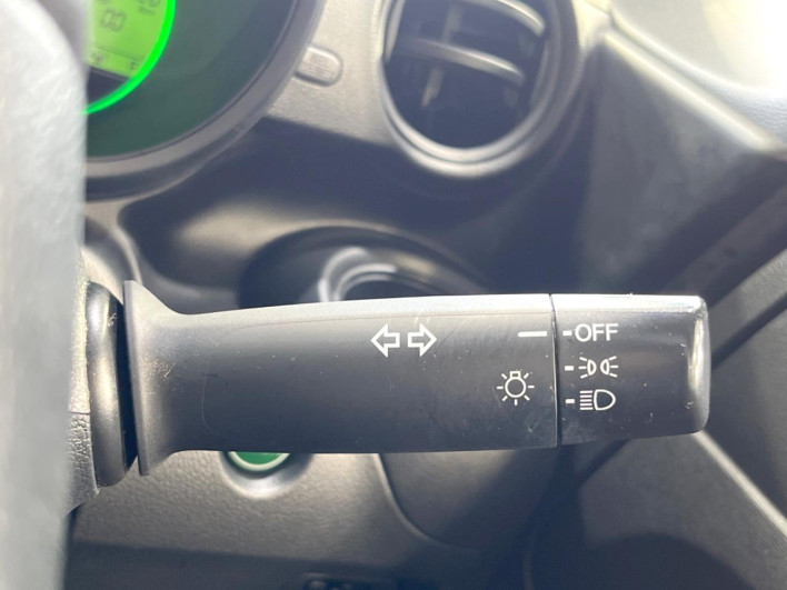 2015 Honda N-BOX DBA-JF1 (UW-69f0215bd910b)[16]