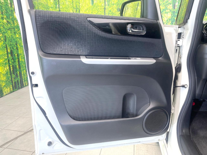 2015 Honda N-BOX CUSTOM DBA-JF1 (UW-69f0215c1ef8c)[27]