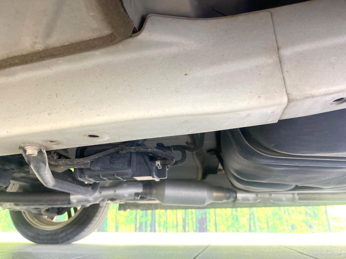 2015 Honda N-BOX CUSTOM DBA-JF1 (UW-69f0215c1ef8c)[26]