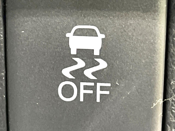 2016 Honda N-BOX CUSTOM DBA-JF1 (UW-69f0215d15d62)[12]