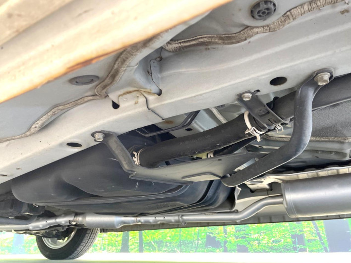 2016 Honda N-BOX CUSTOM DBA-JF1 (UW-69f0215d15d62)[23]