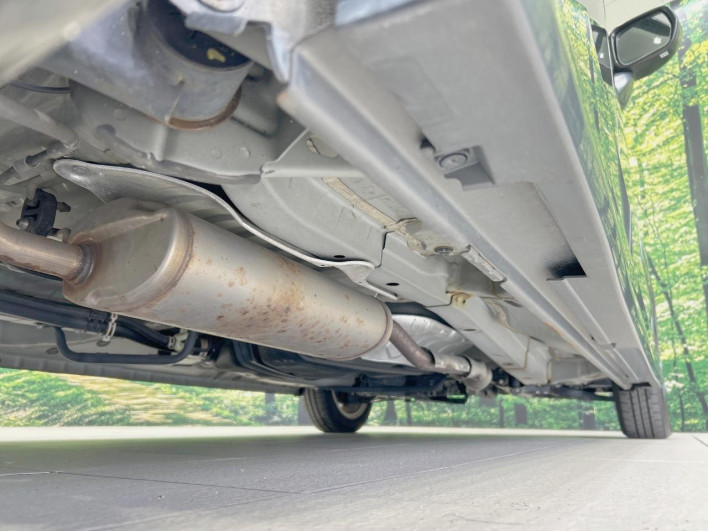 2016 Honda N-BOX CUSTOM DBA-JF1 (UW-69f0215da0d2b)[28]