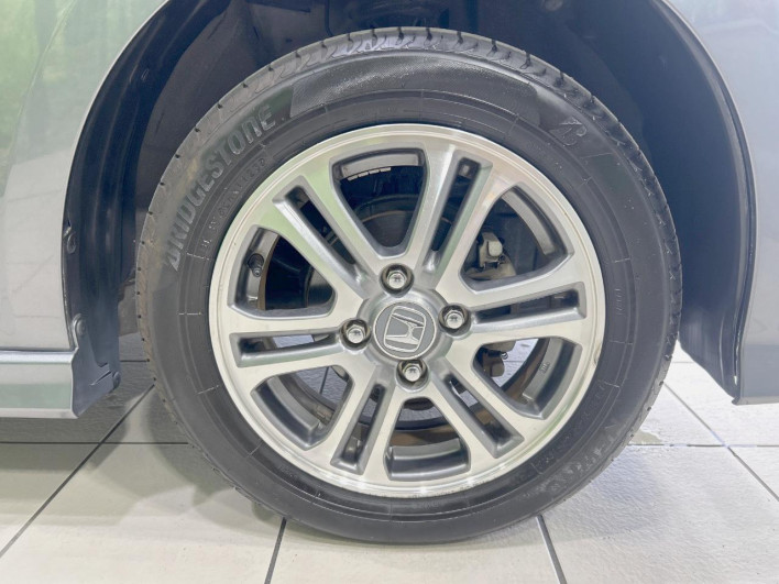 2016 Honda N-BOX CUSTOM DBA-JF1 (UW-69f0215da0d2b)[19]