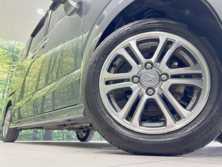 2016 Honda N-BOX CUSTOM DBA-JF1 (UW-69f0215da0d2b)[18]