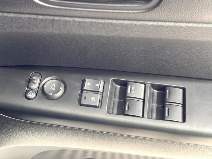 2013 Honda N-BOX DBA-JF1 (UW-69f0215f0ca09)[6]