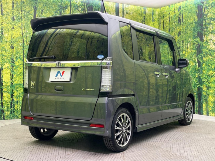 2013 Honda N-BOX CUSTOM DBA-JF1 (UW-69f0215f697cb)[11]