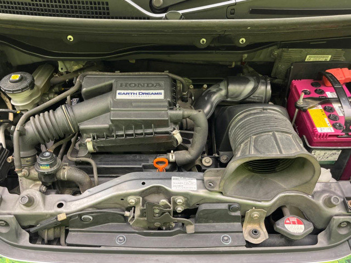 2013 Honda N-BOX CUSTOM DBA-JF1 (UW-69f0215f697cb)[4]