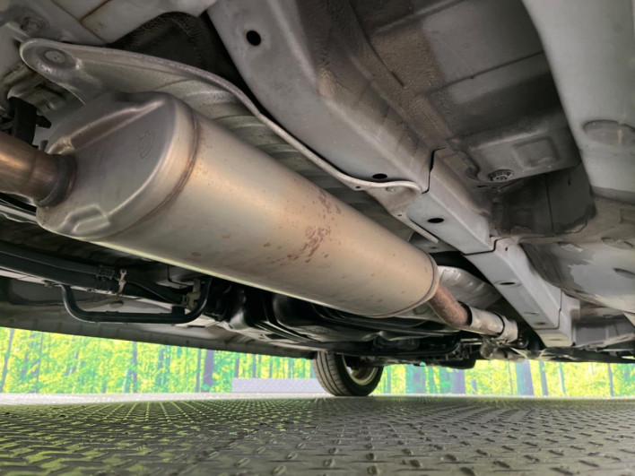 2013 Honda N-BOX CUSTOM DBA-JF1 (UW-69f0215f697cb)[15]