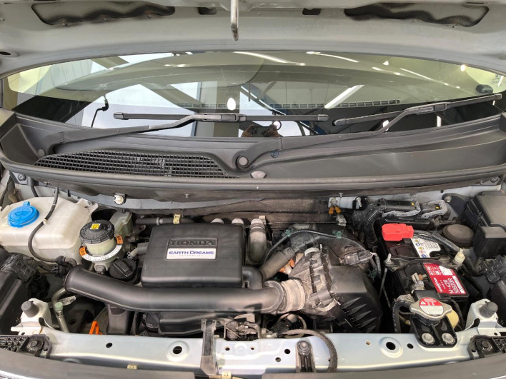 2017 Honda N-BOX DBA-JF3 (UW-69f0215fe85a7)[6]