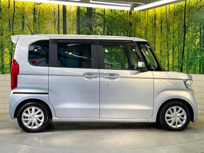 2017 Honda N-BOX DBA-JF3 (UW-69f0215fe85a7)[25]