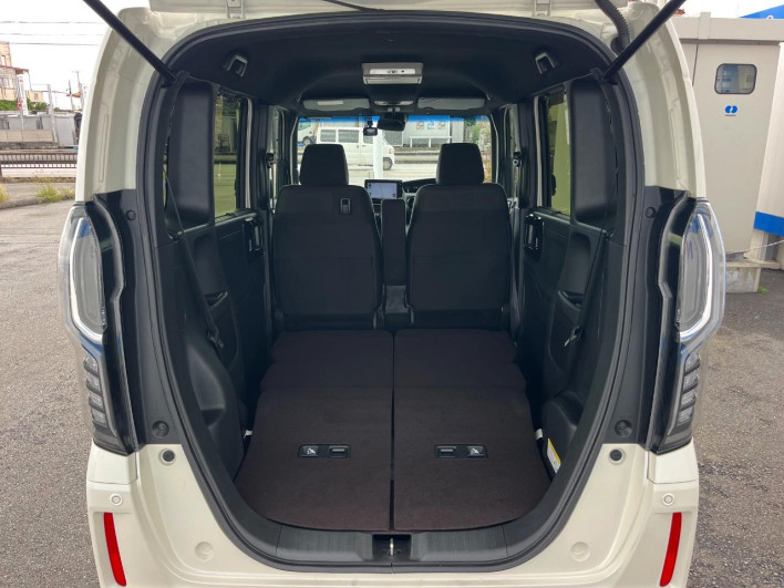 2018 Honda N-BOX CUSTOM DBA-JF3 (UW-69f0216059440)[29]