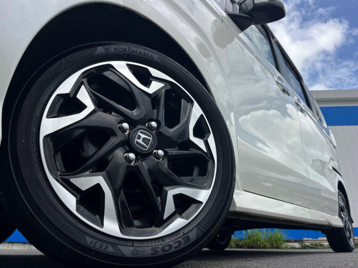 2018 Honda N-BOX CUSTOM DBA-JF3 (UW-69f0216059440)[7]