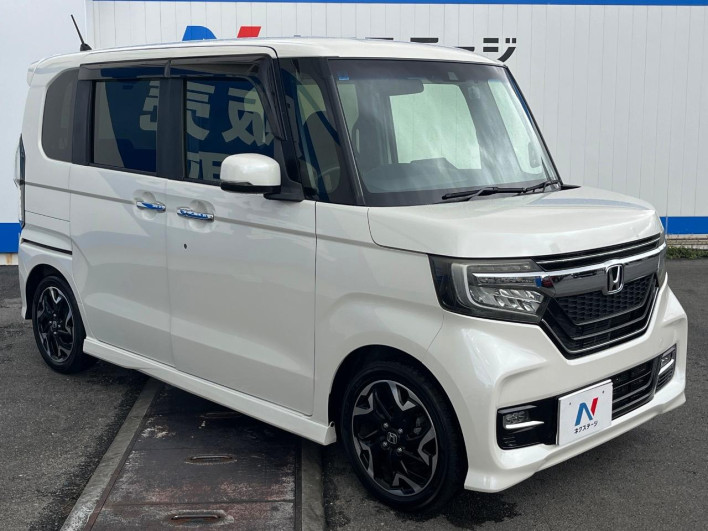 2018 Honda N-BOX CUSTOM DBA-JF3 (UW-69f0216059440)[25]
