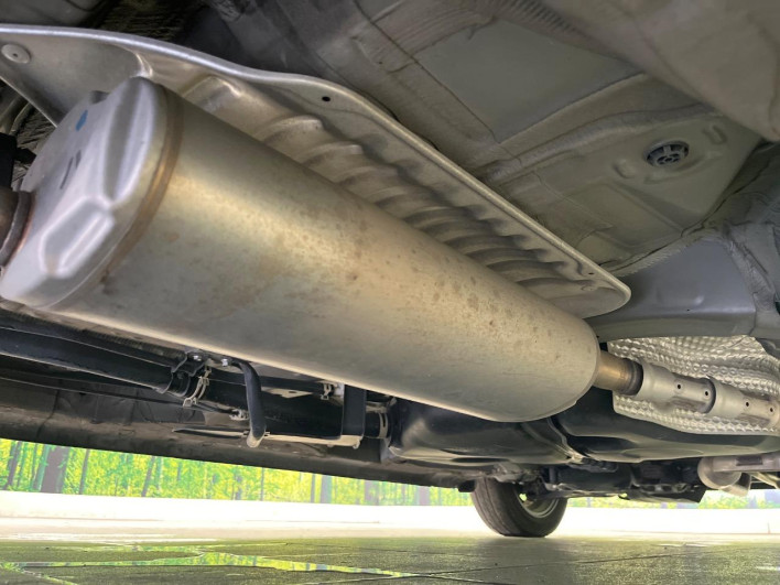 2019 Honda N-BOX CUSTOM DBA-JF3 (UW-69f0216183df5)[21]