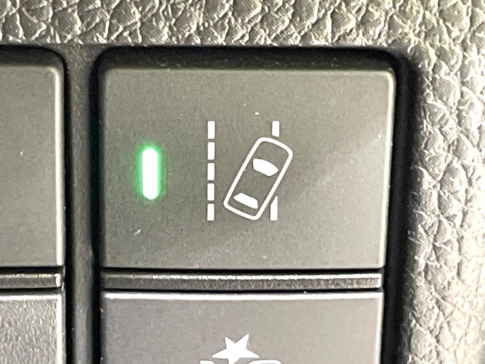 2020 Honda N-BOX CUSTOM 6BA-JF3 (UW-69f02162c5428)[28]