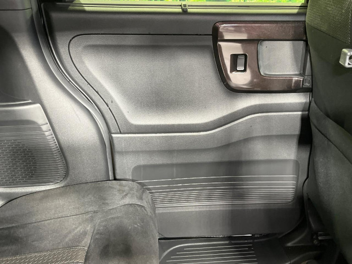 2020 Honda N-BOX CUSTOM 6BA-JF3 (UW-69f02163751d2)[26]