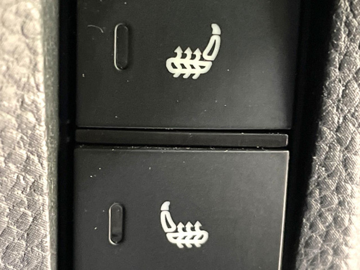 2018 Honda N-BOX CUSTOM DBA-JF3 (UW-69f02163dab38)[23]