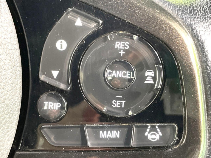 2018 Honda N-BOX CUSTOM DBA-JF3 (UW-69f02163dab38)[16]