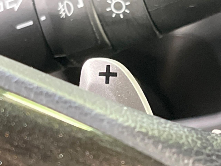 2020 Honda N-BOX CUSTOM 6BA-JF3 (UW-69f0216489f51)[27]