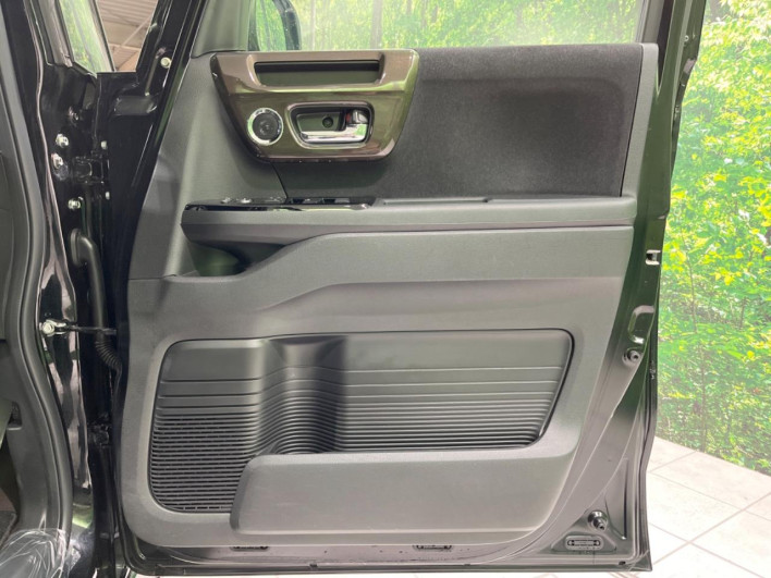 2020 Honda N-BOX CUSTOM 6BA-JF3 (UW-69f0216489f51)[16]