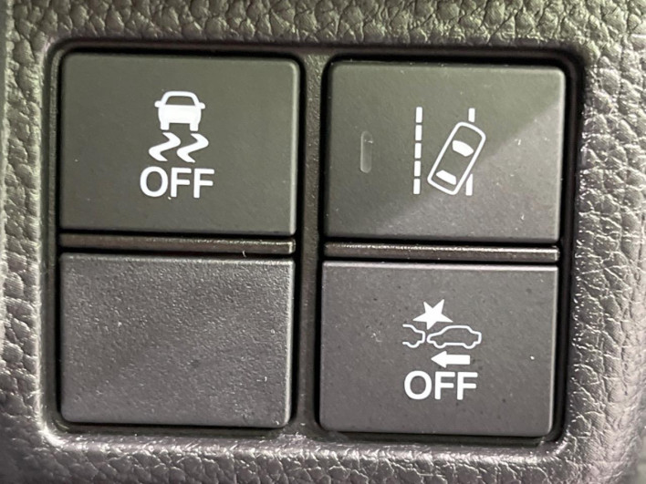 2020 Honda N-BOX CUSTOM 6BA-JF3 (UW-69f0216489f51)[22]