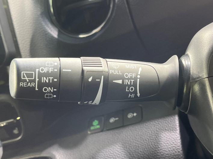 2020 Honda N-BOX CUSTOM 6BA-JF3 (UW-69f0216584c25)[11]