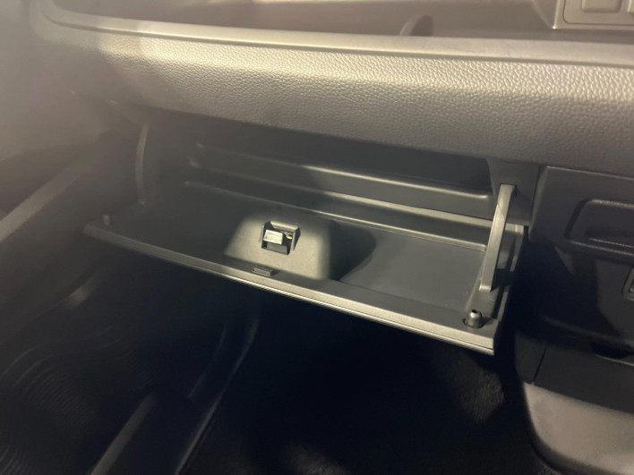 2020 Honda N-BOX CUSTOM 6BA-JF3 (UW-69f0216584c25)[22]