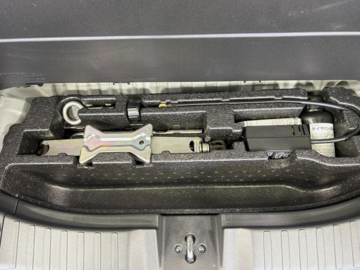 2022 Honda N-BOX CUSTOM 6BA-JF3 (UW-69f0216688e90)[22]