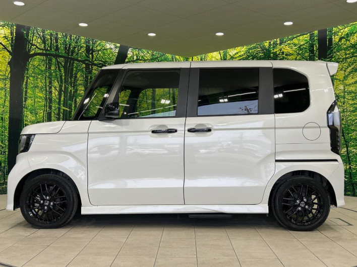 2022 Honda N-BOX CUSTOM 6BA-JF3 (UW-69f0216688e90)[13]