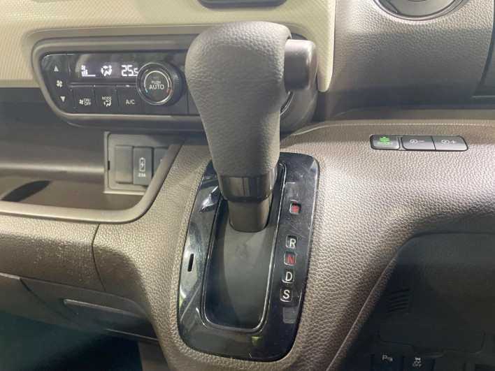 2021 Honda N-BOX 6BA-JF3 (UW-69f0216883827)[29]