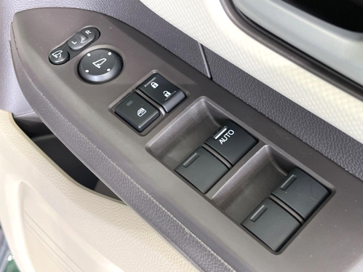 2019 Honda N-BOX 6BA-JF4 (UW-69f0216ca4f7b)[28]