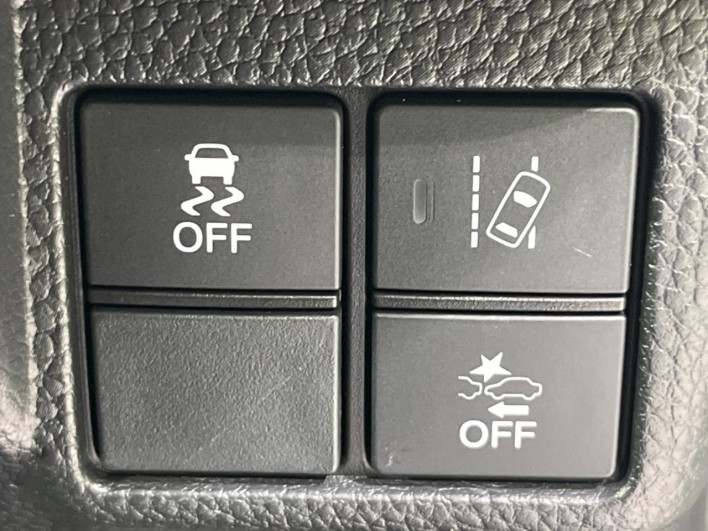 2017 Honda N-BOX CUSTOM DBA-JF4 (UW-69f0216ca6855)[18]