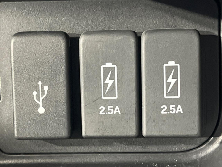 2017 Honda N-BOX CUSTOM DBA-JF4 (UW-69f0216ca6855)[7]