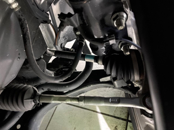 2023 Honda N-BOX CUSTOM 6BA-JF5 (UW-69f0216d1097a)[26]