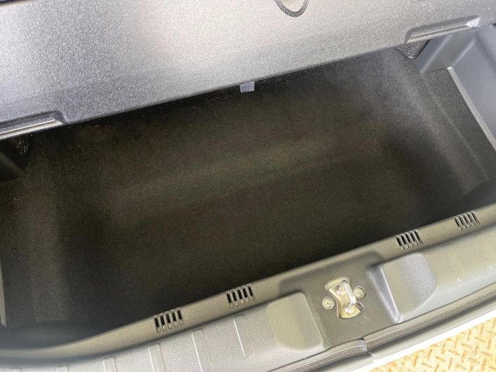 2015 Honda N-WGN Custom DBA-JH1 (UW-69f021730c9a7)[28]