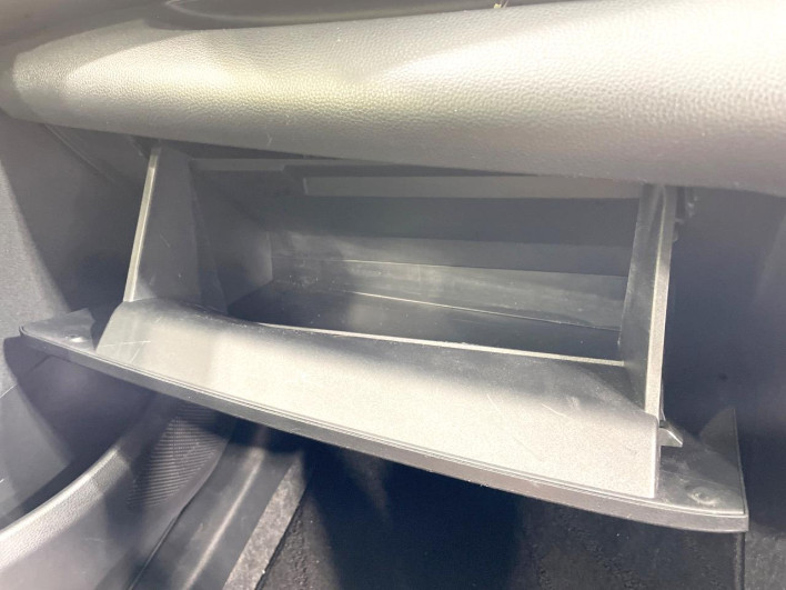 2021 Toyota Yaris 5BA-KSP210 (UW-69f0217dc7cd2)[8]