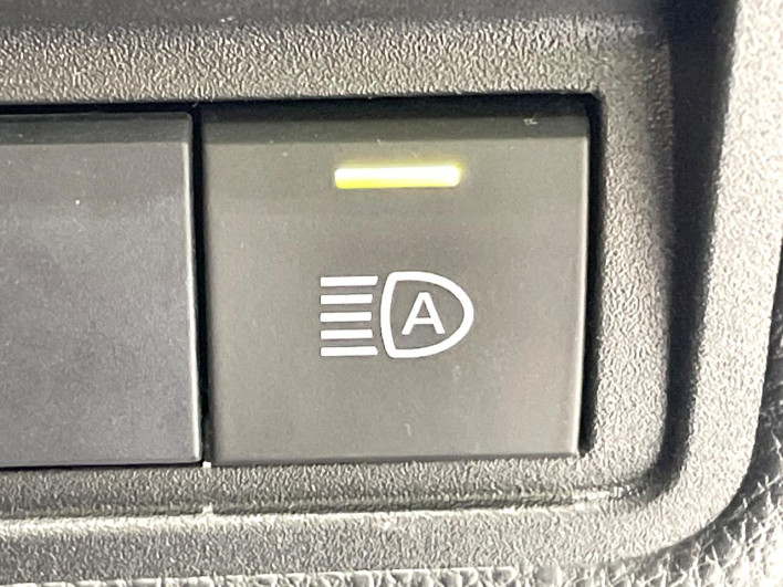 2021 Toyota Yaris 5BA-KSP210 (UW-69f0217dc7cd2)[26]