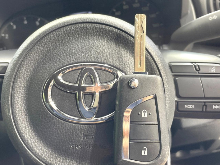 2021 Toyota Yaris 5BA-KSP210 (UW-69f0217dc7cd2)[7]