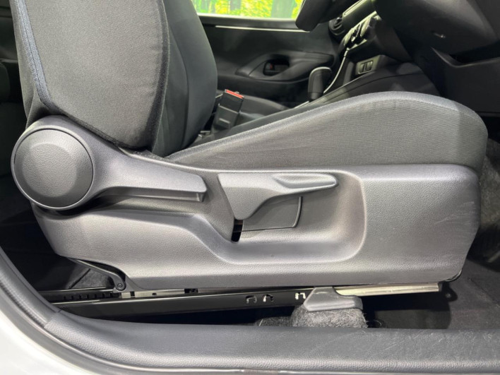 2023 Toyota Yaris 5BA-KSP210 (UW-69f0217eb711e)[27]