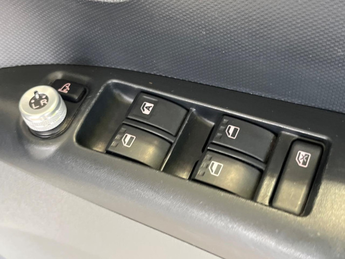 2010 Daihatsu Tanto CBA-L385S (UW-69f02181607f2)[23]
