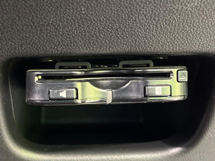 2015 Daihatsu Cast DBA-LA250S (UW-69f02184b79b1)[11]