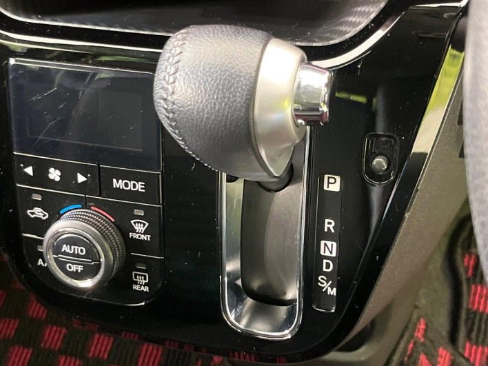 2015 Daihatsu Cast DBA-LA250S (UW-69f02184b79b1)[19]