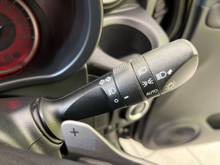 2015 Daihatsu Cast DBA-LA250S (UW-69f02184b79b1)[14]