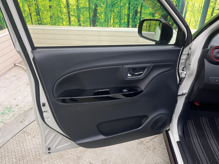 2018 Daihatsu Cast DBA-LA250S (UW-69f02186ec5bd)[21]