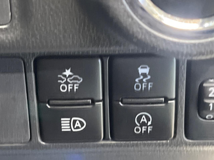 2018 Daihatsu Cast DBA-LA250S (UW-69f02186ec5bd)[26]