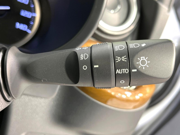 2020 Daihatsu Cast 5BA-LA250S (UW-69f02188e9087)[26]